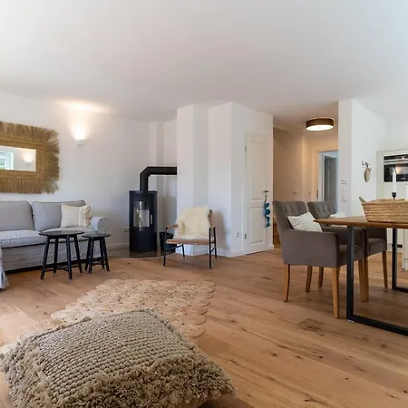 בית נופש Reetdachhaus Strandhus Reetdachhaus Strandhus 2 *