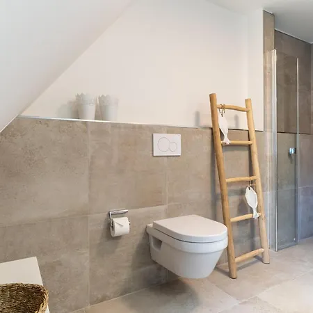 Reetdachhaus Strandhus Reetdachhaus Strandhus 2 Tatil Evi *